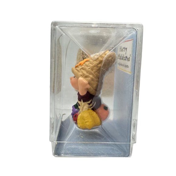 Hallmark Keepsake 2000 Merry Miniatures Happy Hatters Collection Cora Copia - Picture 4 of 5